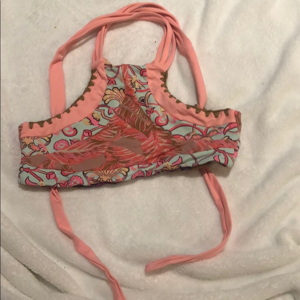 Reversible swim suit